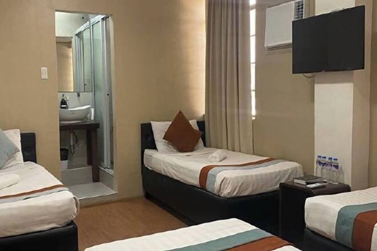 Free WiFi, bed sheets