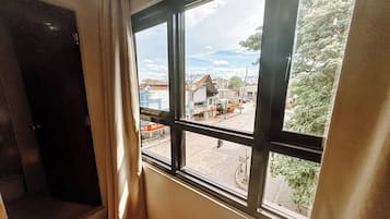 Family Room | Free WiFi, bed sheets