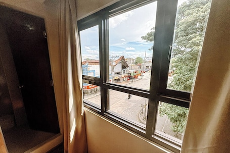 Family Room | Free WiFi, bed sheets