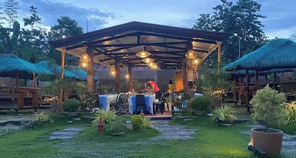 Mom Shie'S Apartelle