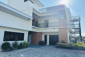 Exterior - Selline Bed And Breakfast (Bacnotan)