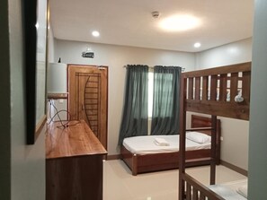 Triple Room | Desk, rollaway beds, free WiFi, bed sheets - Galucksea Beach Resort (Lagonglong)