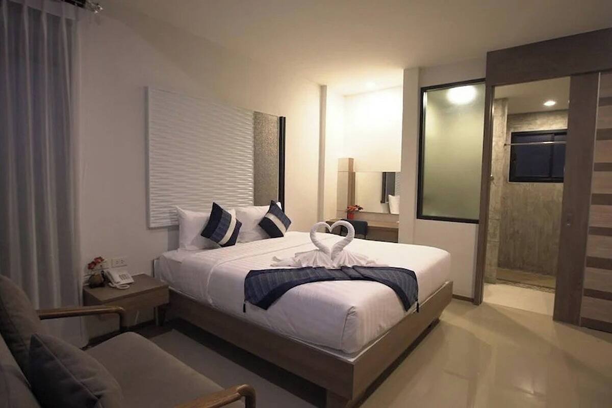 Superior Double Room | 1 bedroom, desk, free WiFi, bed sheets