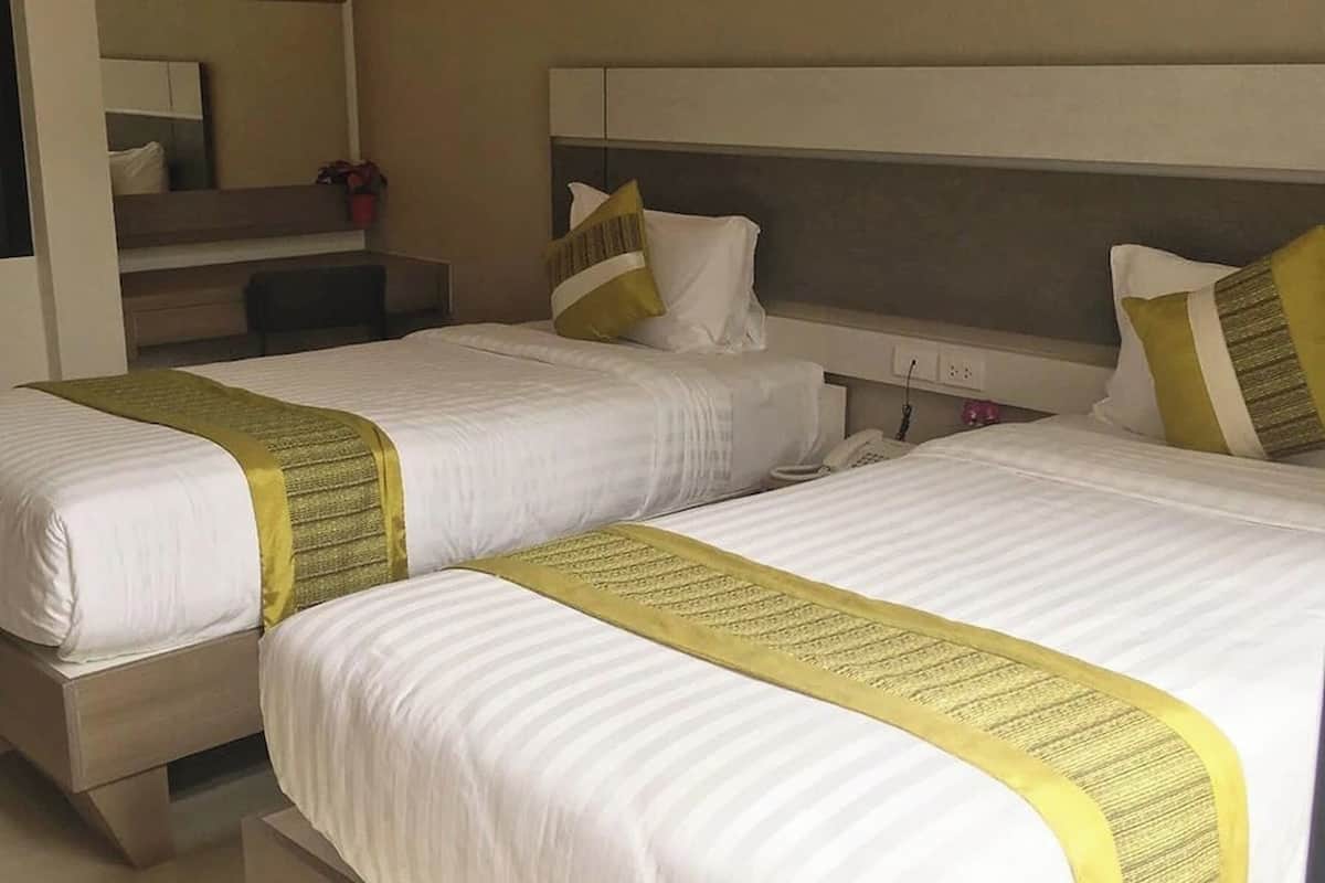 Superior Twin Room | 1 bedroom, desk, free WiFi, bed sheets