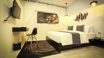Standard Double Room | Desk, free WiFi, bed sheets