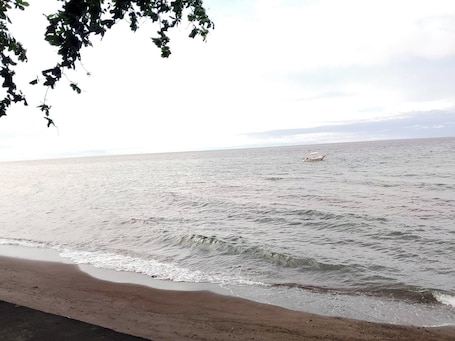 Front of property. July'S Haven Seaside Pension Camiguin