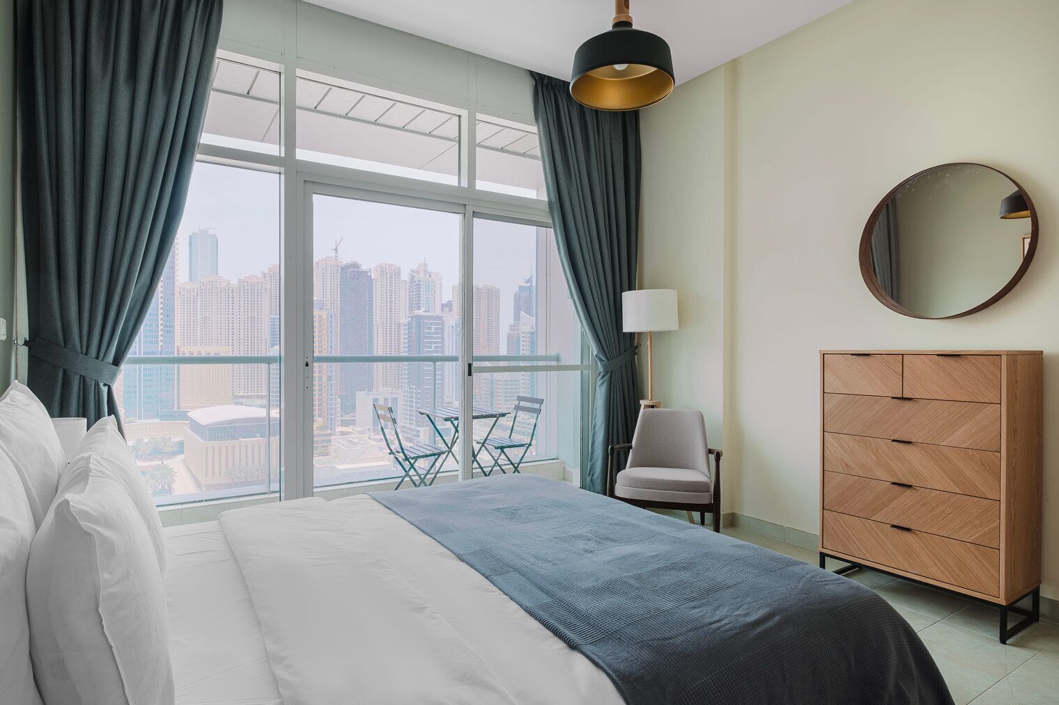 Bügeleisen/Bügelbrett, WLAN, Bettwäsche