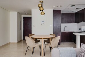 Interior - Blueground | DIFC, rooftop pool, nr Burj Khalifa (Dubai)