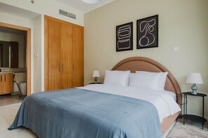 مكواة/لوح كي وواي فاي وملاءات أسرّة