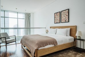 مكواة/لوح كي وواي فاي وملاءات أسرّة