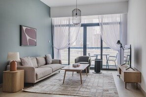 Télévision, chaîne hi-fi