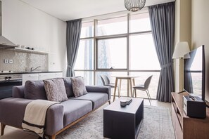 Télévision, chaîne hi-fi