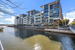 Exterior - Spacious Lakefront Apartment with Pool Access (Kingston)