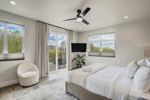 Unclassified image, 2 of 62, button