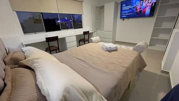 1 habitación, escritorio, tabla de planchar con plancha y wifi gratis