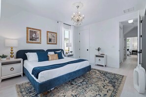 5 bedrooms, desk, travel cot, WiFi