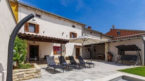 Pool - Beautiful  villa for 5 people with WIFI, private pool, A/C, TV and terrace (Pazin)