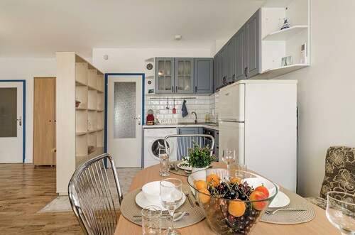 2-bedroom apartment, close to the beach and the sea in cool Varna with WiFi.