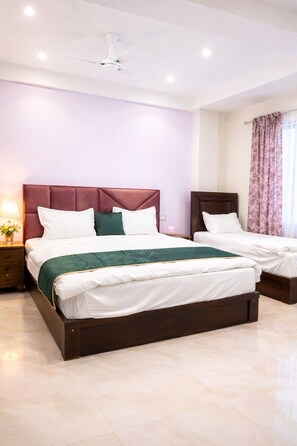 Superior Triple Room | Soundproofing - Hotel Dixit Residency Vrindavan (Vrindavan)