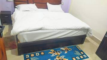 Deluxe Double Room | Soundproofing