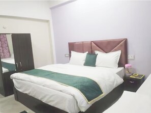 Deluxe Double Room | Soundproofing