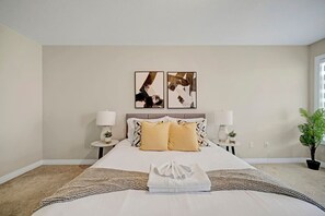 2 slaapkamers, een strijkplank/strijkijzer, gratis wifi, beddengoed