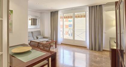 Apartment '5 Caballeros' with Balcony, Wi-Fi and Air Conditioning