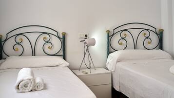 2 habitaciones, tabla de planchar con plancha y wifi gratis