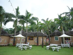 Cottages | Garden view