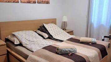 2 chambres, fer et planche Ă  repasser, accĂšs Internet