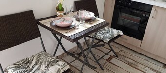 Cozy in Downtown with free parking