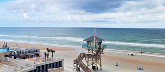 FREE DAILY ACTIVITIES! Corner Unit w/ Private Balcony to Catch the Action Overlooking City & Ocean!