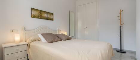 2 Schlafzimmer, Bügeleisen/Bügelbrett, kostenloses WLAN, Bettwäsche