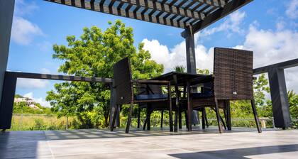 Tropical Bliss at Xoop Homes Zinnias– Your Caribbean Getaway in Antigua!