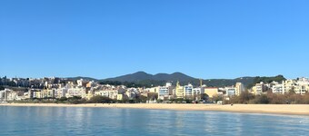 Apartment 'Portblanc' with Balcony, Wi-Fi and Air Conditioning