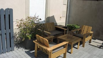 City Apartment, Garden View | Terrace/patio