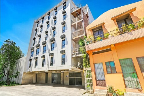 Spacious Quad Comfort Stay at Mytown Madrid