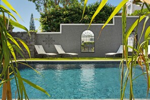 Pool - Studio Apartment '5' with Sea View, Shared Pool and Wi-Fi (Funchal)