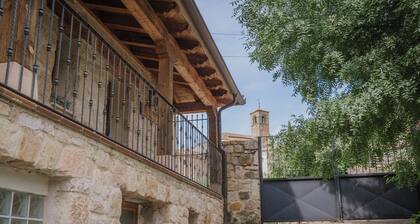Country House 'Los Molinillos' with Mountain View, Private Terrace and Wi-Fi