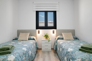 Iron/ironing board, free WiFi, bed sheets