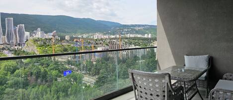 Comfort Apartment, Mountain View | Balcony