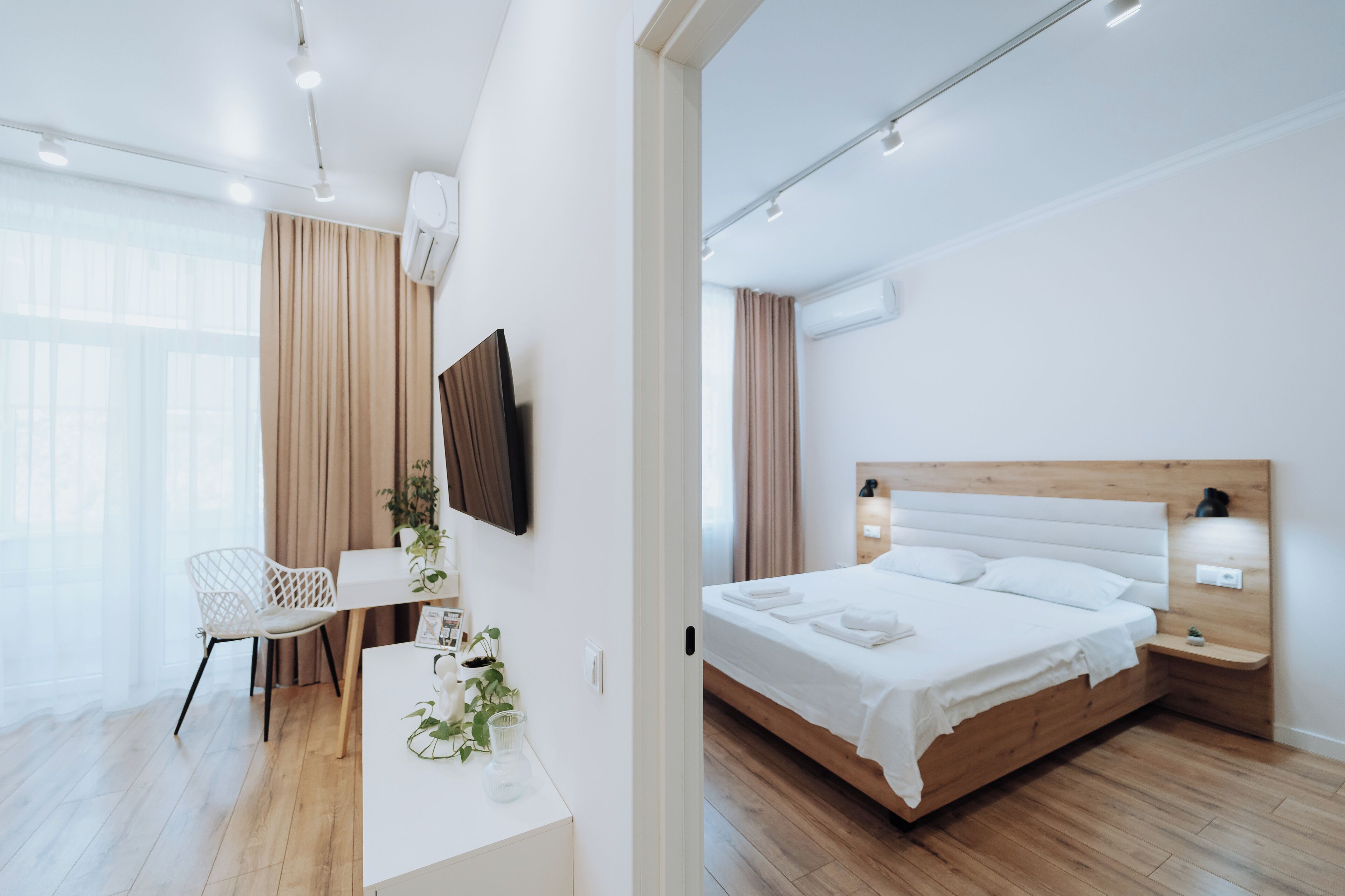 1 bedroom, desk, iron/ironing board, travel cot