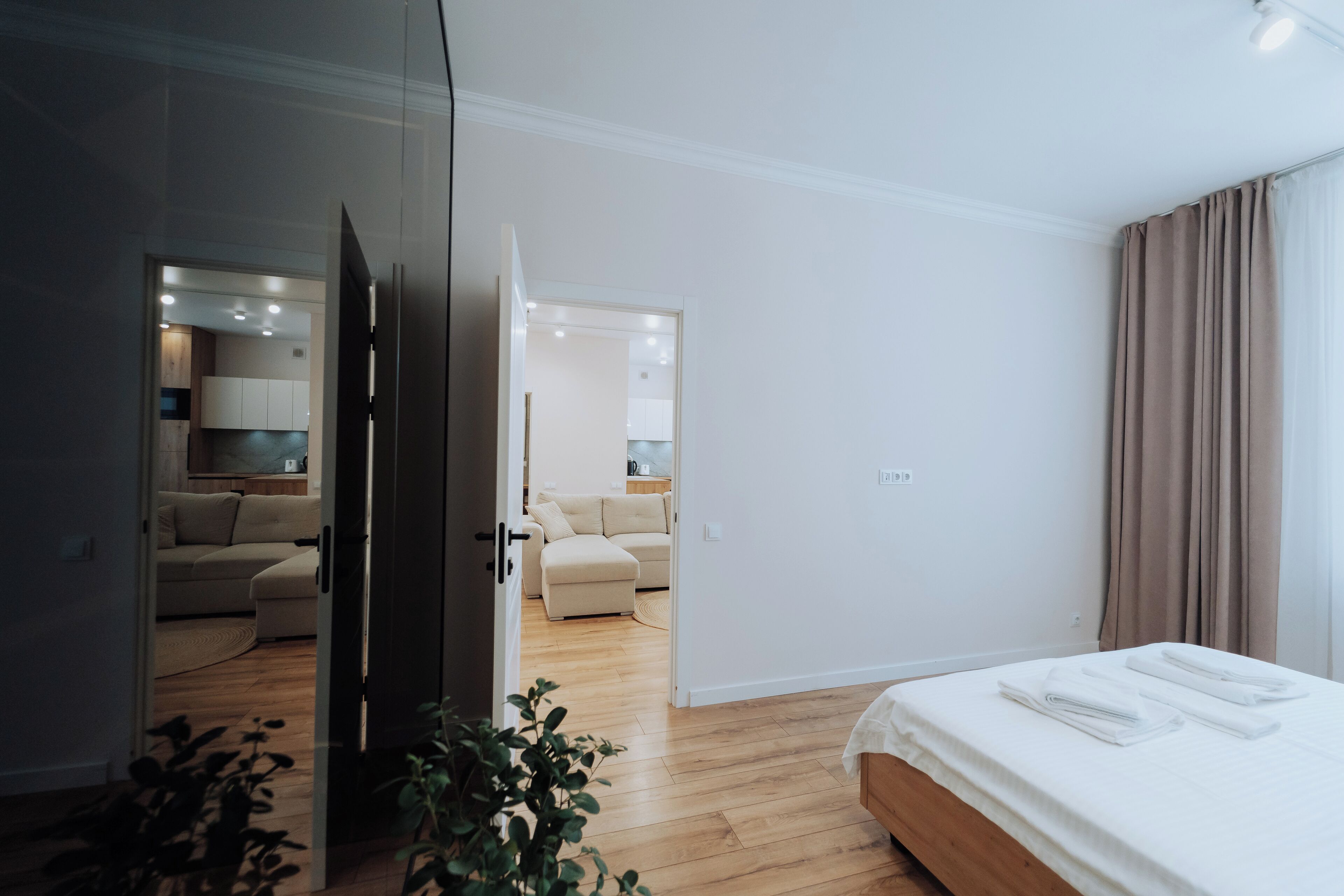 1 bedroom, desk, iron/ironing board, travel cot