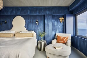 4 slaapkamers, een strijkplank/strijkijzer, internet