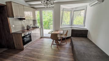 Apartment, 1 Bedroom, Smoking, Terrace | Interior