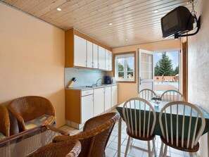Casa clásica, 2 habitaciones | Interior