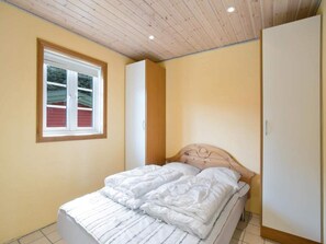 Classic House, 2 Bedrooms | Interior
