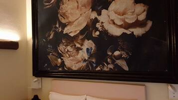 2 quartos, Wi-Fi de cortesia, roupa de cama