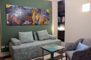 TV, fireplace - Deluxe Apartment with Wi-Fi and Air Conditioning (Guardamiglio)