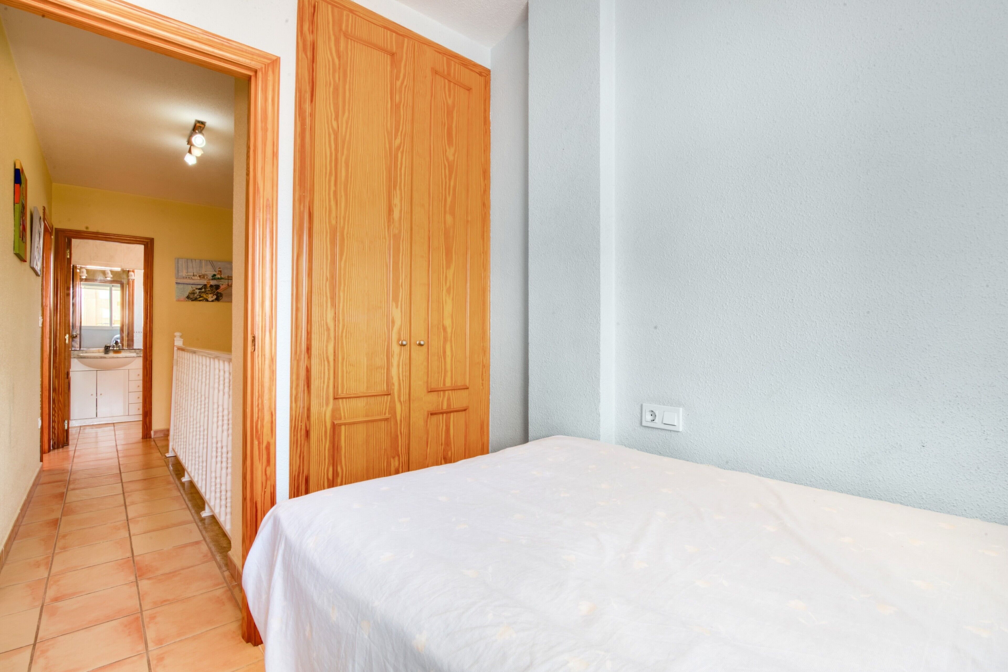 4 bedrooms, free WiFi, bed sheets